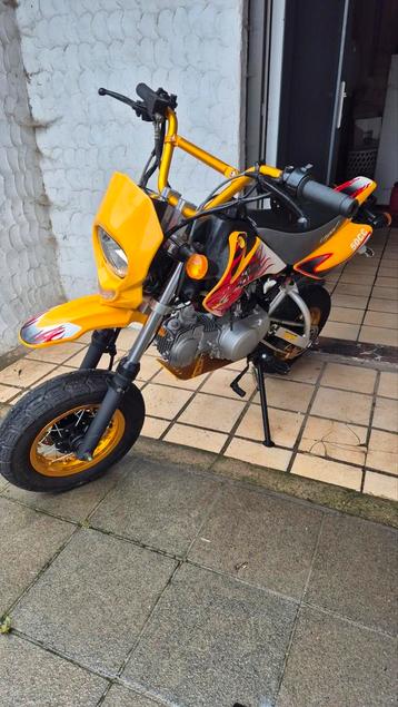 Straatlegale b klasse pitbike met yx125cc  beschikbaar voor biedingen