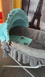 Moïse turquoise et gris, Enlèvement, Utilisé