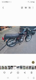 Av suzuki rg 50E 1980 restaurée  entièrement, Fietsen en Brommers, Brommers | Oldtimers, Ophalen of Verzenden