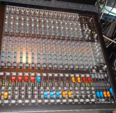 mackie onyx 1640i, Musique & Instruments, Tables de mixage, Utilisé, 10 à 20 canaux, Entrée micro, Enlèvement