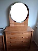 Ladekast met spiegel (Merk: Gami), Ophalen