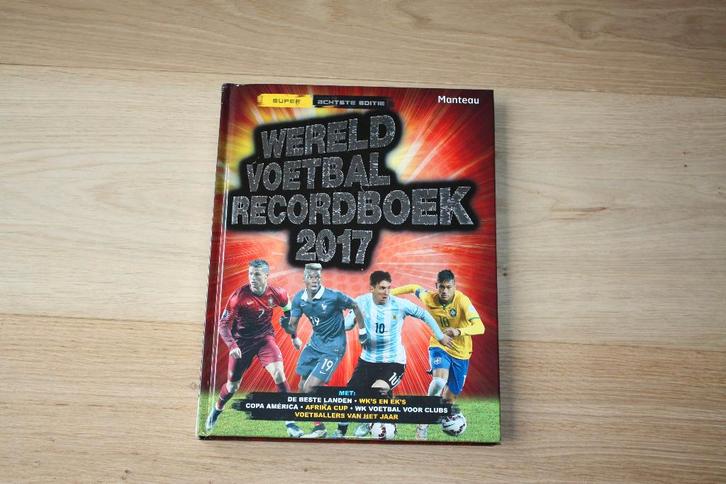 Boek: Wereld voetbal recordboek 2017, Livres, Livres de sport, Comme neuf, Enlèvement ou Envoi