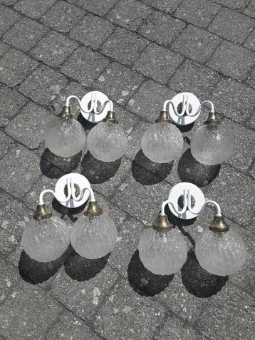 4 mooie hanglampen om  tegen de muur te hangen beschikbaar voor biedingen