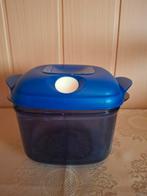 Micropop vierkant 1.9l, Huis en Inrichting, Keuken | Tupperware, Ophalen