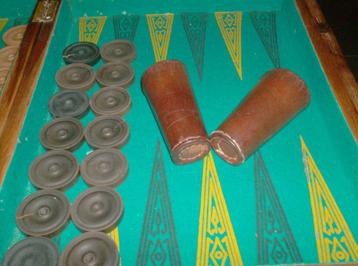 BACKGAMMON beschikbaar voor biedingen