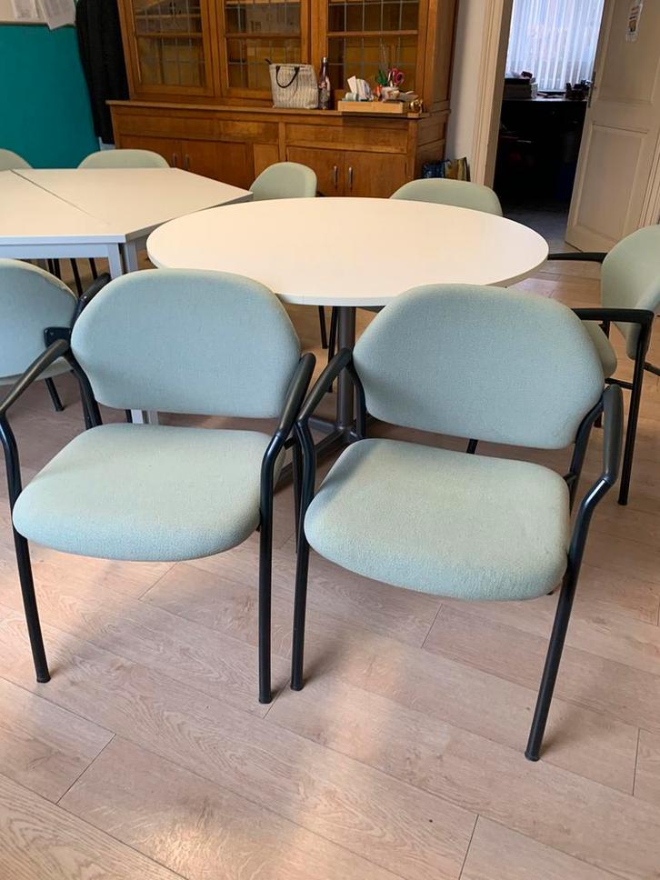 4 / 6 of 10 comfortabele bredere stoelen, Huis en Inrichting, Stoelen, Zo goed als nieuw, Vier, Stof, Overige kleuren, Ophalen