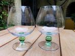 2 x Cognacglas groot, mondgeblazen, groene steel, prijs/set., Huis en Inrichting, Glas, Glas of Glazen, Ophalen of Verzenden, Zo goed als nieuw