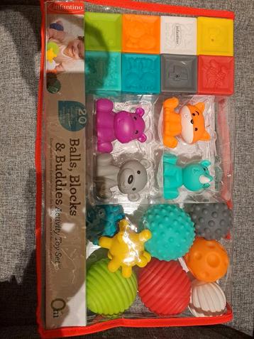 babyspeelgoed - Balls, blocks & buddies activity toy set  beschikbaar voor biedingen