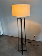 Atmooz -woonkamer staande lamp, Huis en Inrichting, Ophalen, Zo goed als nieuw, Metaal, 150 tot 200 cm
