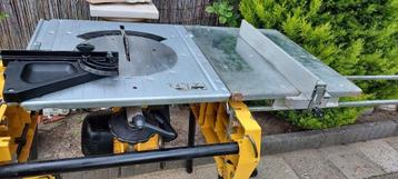 zaagtafel DeWalt DW 743 + accessoires + verbreed blad beschikbaar voor biedingen