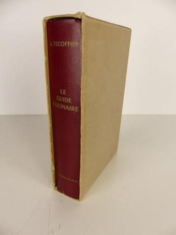 Guide culinaire ESCOFFIER 1948 disponible aux enchères