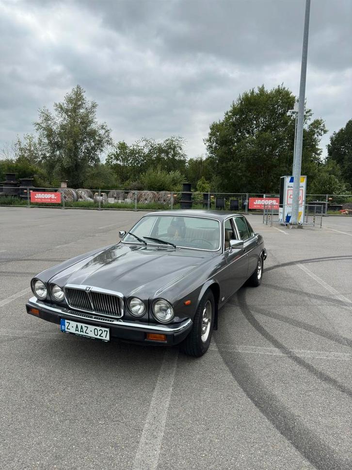 Jaguar XJ6 4.2 Automatique, Auto's, Jaguar, Particulier, XJ, Benzine, Berline, 5 deurs, Automaat, Zilver of Grijs, Beige, Leder