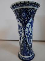 2x Delfts blauw vaas van Petrus Regout (Antiek), Antiek en Kunst, Antiek | Vazen, Ophalen