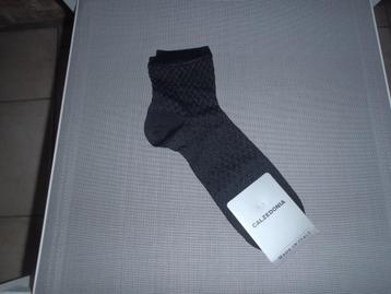 paire de chaussettes noires taille unique