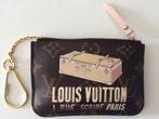 authentic Louis Vuitton monogram trunk valise pochette cles, Enlèvement ou Envoi