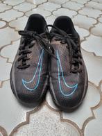 Voetbal schoenen, Sport en Fitness, Voetbal, Ophalen of Verzenden, Gebruikt, Schoenen