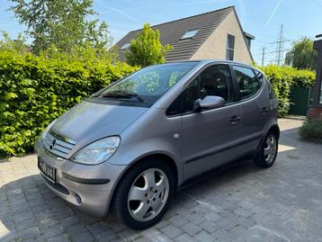 Essence automatique Mercedes climaat prete a immatricule, Autos, Cuir, Argent ou Gris, Série 190, Carnet d'entretien