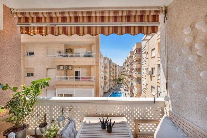 Appartement rénové/Plages de Torrevieja, Immo, Étranger, Espagne, Appartement, Ville