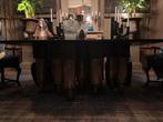 Dining-table eclectic met 6 lakzwarte ghost-chairs mini, Ophalen
