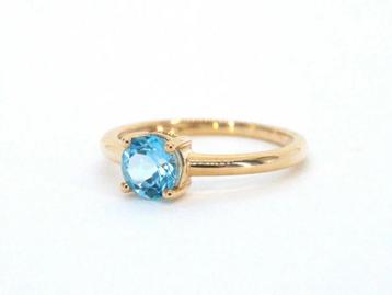 Goud Ring beschikbaar voor biedingen