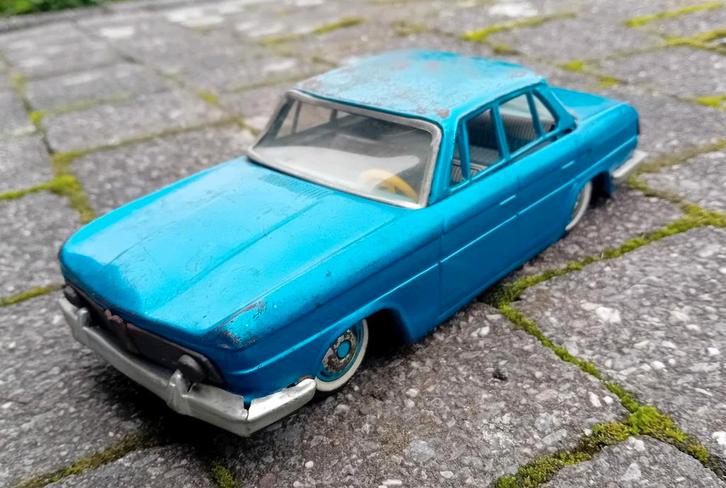 Blikken BMW 1500 made in Japan, Antiek en Kunst, Antiek | Speelgoed, Ophalen of Verzenden