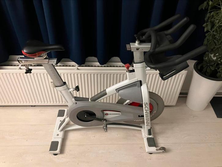Spinningfiets Schwinn, Sport en Fitness, Fitnessapparatuur, Zo goed als nieuw, Spinningfiets, Ophalen