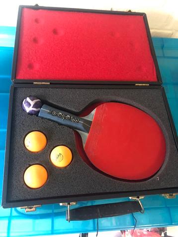 Ping pong pallet beschikbaar voor biedingen