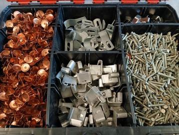 Quincaillerie beschikbaar voor biedingen