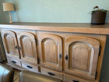 Houten dressoir kast in lichte eik. beschikbaar voor biedingen