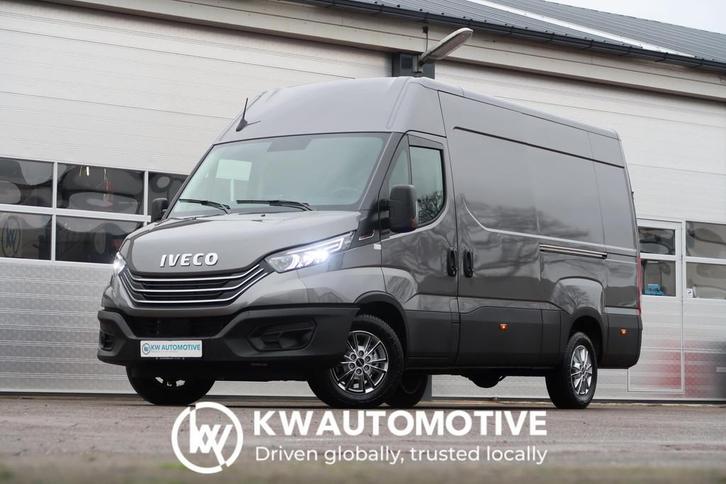 Iveco Daily 35S18HV 3.0 L2H2 AUT/ 2X SCHUIFDEUR/ CAMERA/ LED, Auto's, Bestelwagens en Lichte vracht, Bedrijf, Te koop, ABS, Achteruitrijcamera