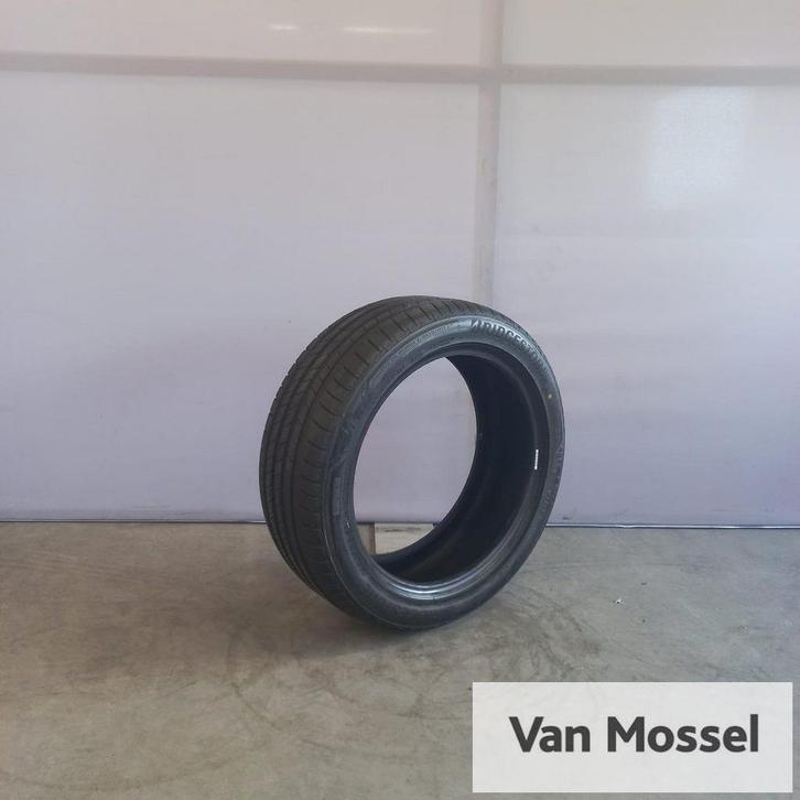 Bridgestone Turanza T005 EV 235/45/R18 98W, Auto-onderdelen, Banden en Velgen, Band(en), Zomerbanden, 18 inch, 235 mm, Personenwagen