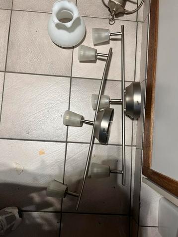 lampen  beschikbaar voor biedingen