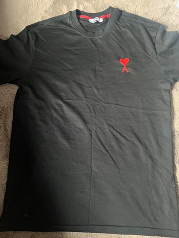 AMI Paris Black T-Shirt beschikbaar voor biedingen