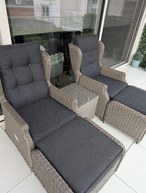 2 bruine Lounge-Zetels met voetbank en tafeltje, Tuin en Terras, Tuinsets en Loungesets, Zo goed als nieuw, Loungeset, Aluminium