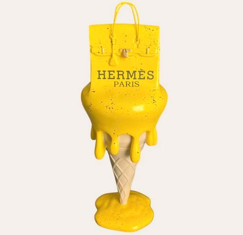 Geel Beeldje van Amsterdamarts - Hermes Drippy Ice Cream, Antiquités & Art, Art | Objets design, Enlèvement ou Envoi