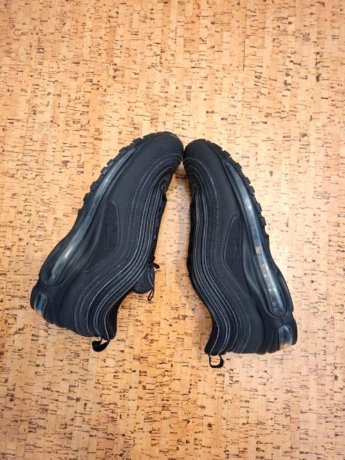 Nike Air Max 97 Triple Black - maat 40, Kleding | Heren, Schoenen, Zo goed als nieuw, Sneakers, Zwart, Ophalen of Verzenden