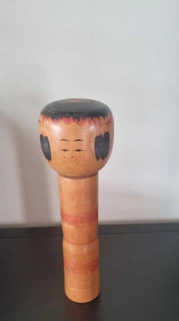 Yajirou kokeshi van vermoedelijk Sato Tatsuo (1928-2009) beschikbaar voor biedingen