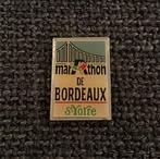 PIN - MARATHON DE BORDEAUX - AUCHAN - ST-YORRE, Collections, Sport, Utilisé, Envoi, Insigne ou Pin's