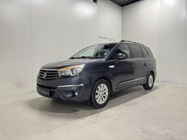 SsangYong Rodius 2.0d Autom. 5pl Lichte Vracht - Airco - Ra, Auto's, SsangYong, Particulier, Rodius, Airconditioning, Bluetooth