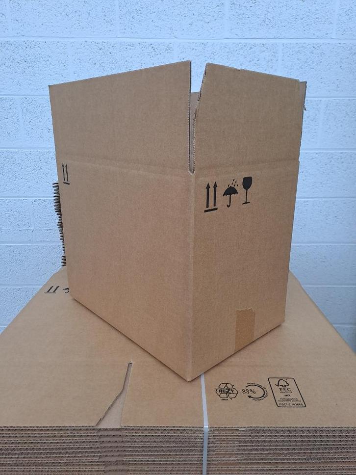 Caisses en carton neuves 36cm x 24cm x 29cm, Bricolage & Construction, Casiers & Boîtes, Neuf, Boîte ou Caisse, Moins de 50 cm