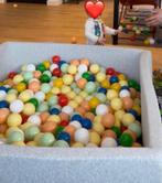 Grote vierkante fluwelen ballenbak, Enlèvement, Utilisé, Autres types