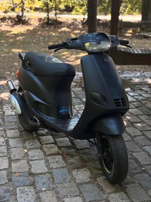 Zip type 3 b klasse, Fietsen en Brommers, Scooters | Piaggio, Zo goed als nieuw, Zip, Klasse B (45 km/u), Tweetakt, Ophalen