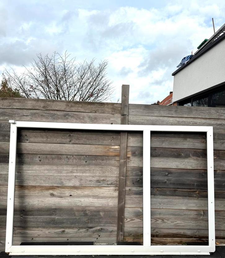 Kömmerling Raam WIT + inbouw rolluiken, Doe-het-zelf en Bouw, Glas en Ramen, Zo goed als nieuw, Gevelraam of Ruit, 120 tot 160 cm
