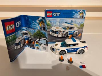 Lego City 60239 politiepatrouille auto  beschikbaar voor biedingen