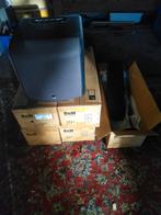 B en w boxen, Enlèvement