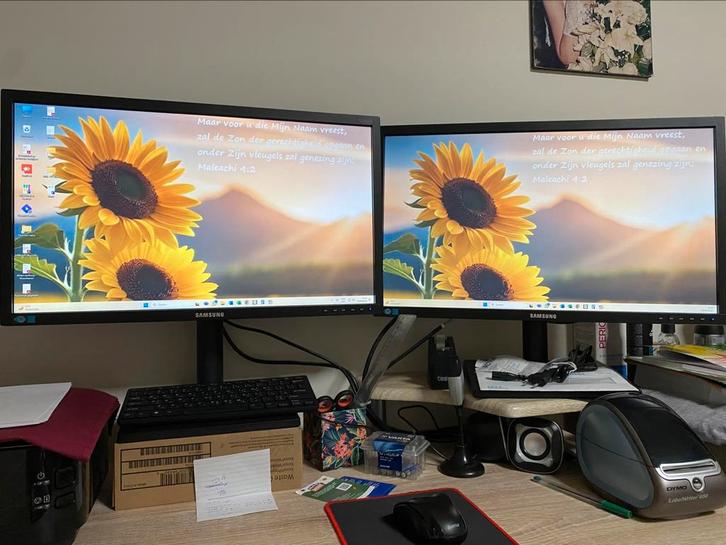 2 Schermen (monitors) Samsung 24’, Computers en Software, Desktop Pc's, Onbekend, Ophalen