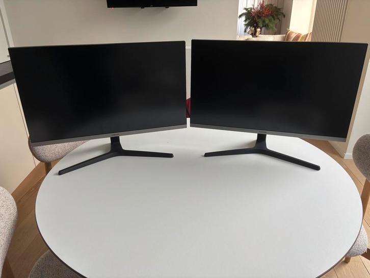 2x SAMSUNG Computerscherm U28R550UQP 28" UHD 4K + Neomount, Computers en Software, Monitoren, Zo goed als nieuw, Ophalen