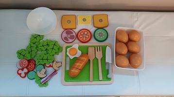 Accessoires speelgoedkeuken beschikbaar voor biedingen