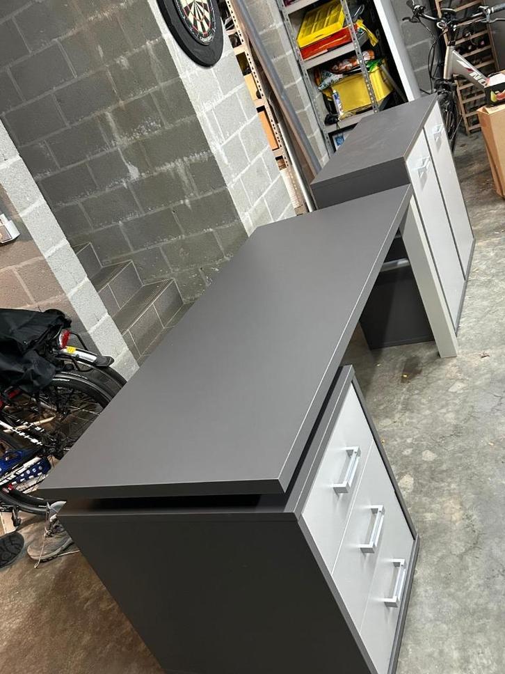 Bureau (+ eventuele bijpassende kast), Huis en Inrichting, Bureaus, Zo goed als nieuw, Bureau, Ophalen