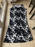 Nieuwe zwart gekleurde lange jurk - Maat 54 / 56, Kleding | Dames, Nieuw, Jurk, Ophalen of Verzenden